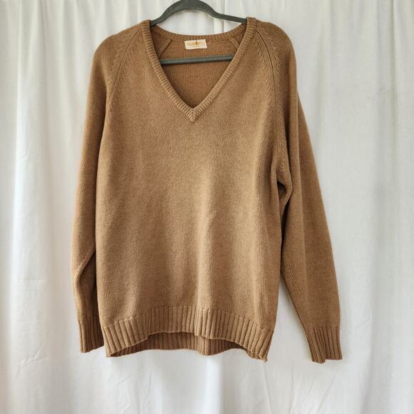 Burberry Vintage Burberrys pullover sweater 100% cashmere camel tan Scotland L - Picture 2 of 9